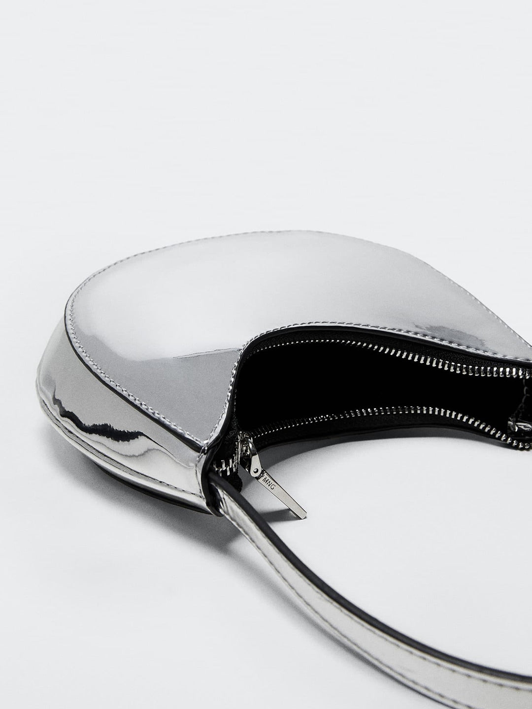 Half Moon Style Baguette Bag MANGO Silver