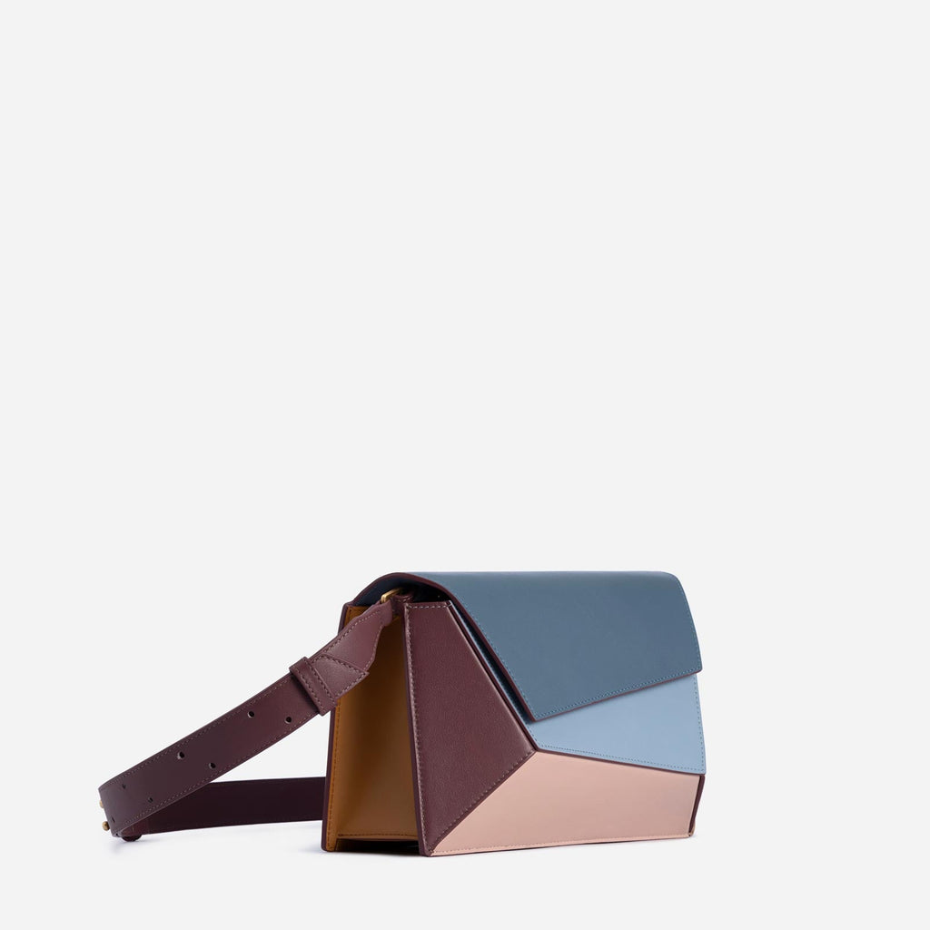 Naomi Bag Mlouye South America
